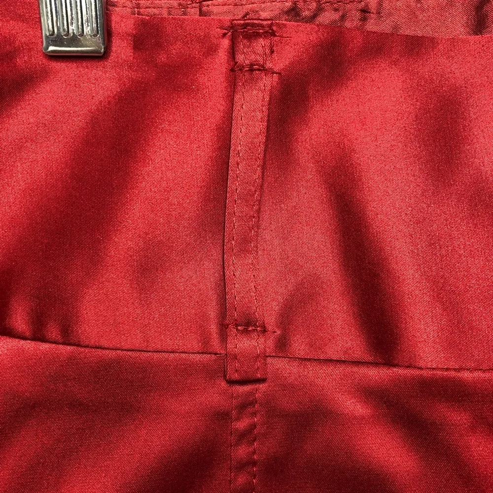 21 as Forever 21 Red Satin Mini Large Skirt